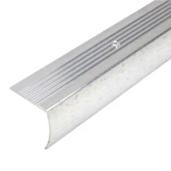 Moulure De Nez De Marche Argent Martelé, 1-1/8" X 6'