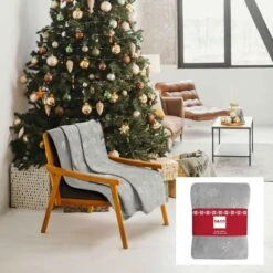 Jeté En Peluche Grise Avec Impression De Flocons Blanc Métallique, 50'' X 60''