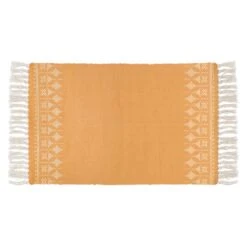 Tapis Jaune Moutarde Et Naturel Avec Motifs Et Franges, 23" X 42"