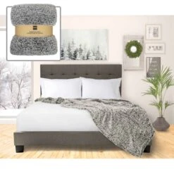 Couverture Givrée En Sherpa Charbon, 88" X 80"