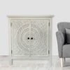 Armoire Ornée D'un Motif Floral En Blanc, 28-1/4" X 14" X 31"